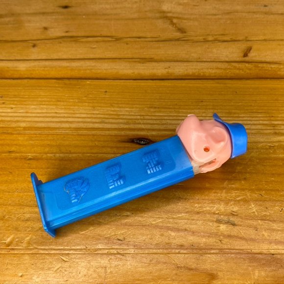 Little Pig Pez Dispenser - Picture 5 of 6